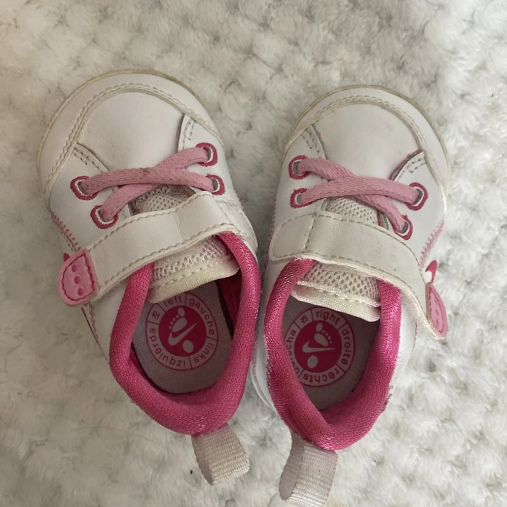 Nike baby girls shoes